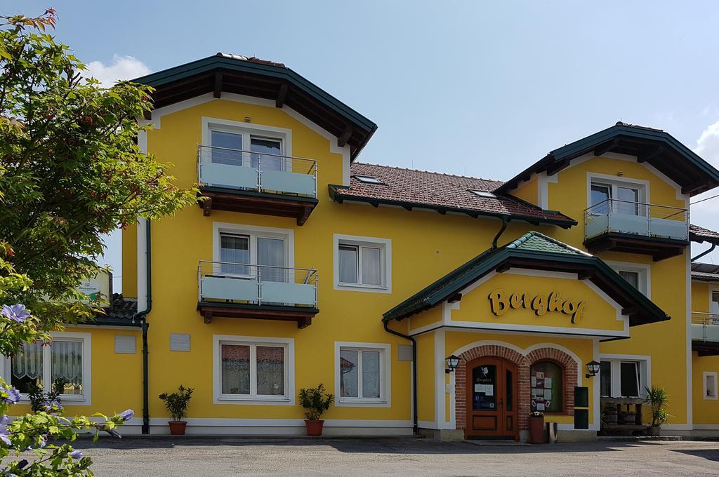 Pension Baumgartner-Berghof Obernberg am Inn Bagian luar foto
